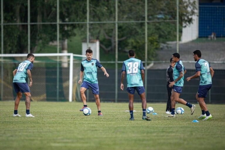Voltaço realiza primeiras atividades no novo CT