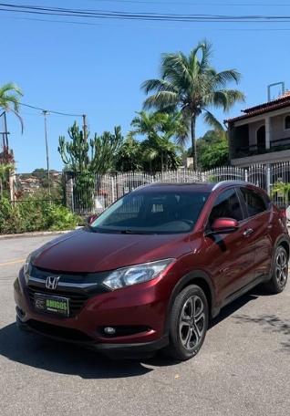 Honda Civic é destaque na Amigos Automíveis