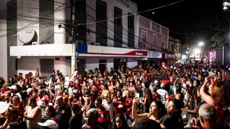 carnaval em Pirai atrai multidao