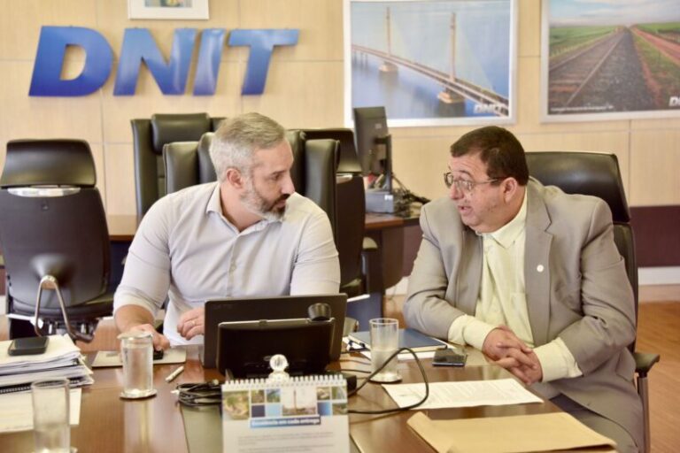 Munir Neto cobra DNIT em Brasília por melhorias urgentes na BR-393