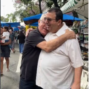 Deputado Munir Neto na feira livre