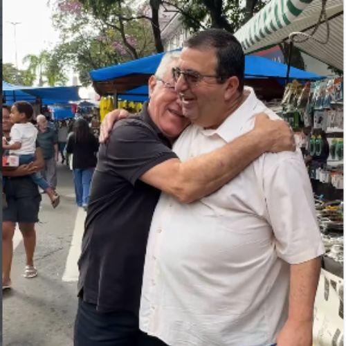 Deputado Munir Neto na feira livre