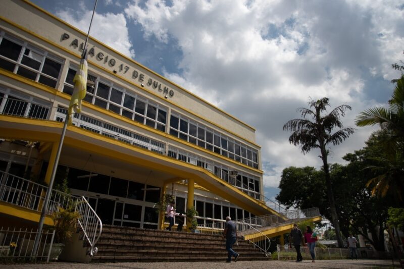 Prefeitura de Volta Redonda anuncia concurso público com 400 vagas para nível superior em 19 áreas