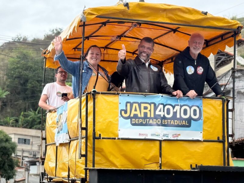 Jari percorre Região Leste de Barra Mansa e reforça compromisso com transporte público, segurança e saúde